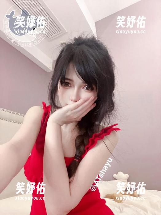 AT鲨 “一进壁纸,便是AT鲨的空姐写真,先落地再说?”;