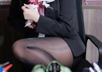 无法抗拒的Cien恩恩:她的办公室私房暴露了一切
