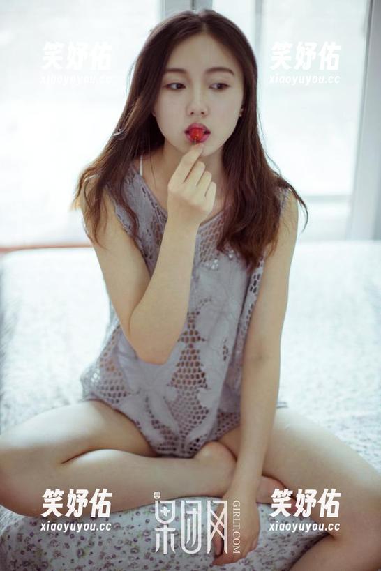 GIRLT果团网-蜜桃Q妹儿 GIRLT果团网 - 蜜桃Q妹儿的空姐逆袭:私房图包是我最好的机票!