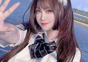 图集里的艾米莉亚总是有种吸引力，Halo_酱你是想让我一直盯着不放吗？