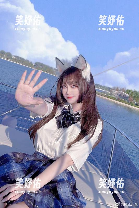 Halo_酱 图集里的艾米莉亚总是有种吸引力,Halo_酱你是想让我一直盯着不放吗?