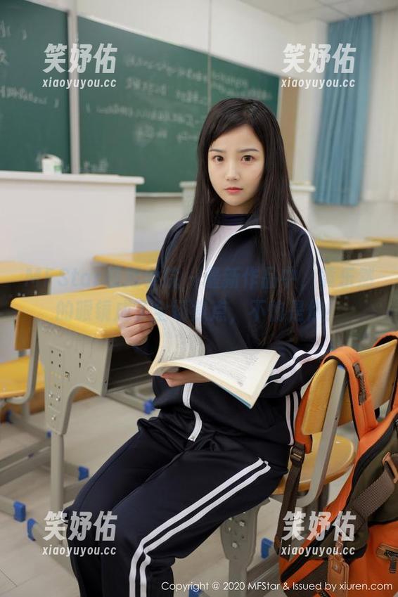MFStar模范学院-黄乐然 MFStar模范学院 - 最新作品中,黄乐然的眼镜成了全场焦点,不愧是你!