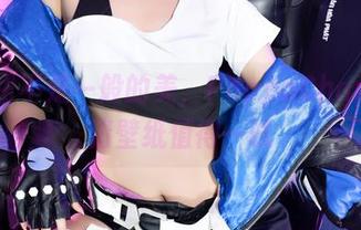 这红裙不是一般的美，PoppaChan的高清壁纸值得一试