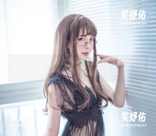 Sakiiii翎柒 Sakiiii翎柒的蕾丝睡衣:原图里藏着多少‘为啥我没穿’的疑问?