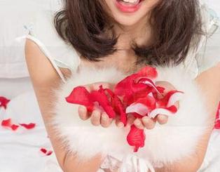 UGirls尤果网 – 上班前的打工人style：孟狐狸日常写真集，高清得让人想捏捏！