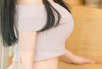 UGirls尤果网 – 尹凌儿最新分享白丝，完全是风格大割裂，怎么能这么好呢？
