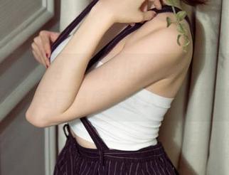 UGirls尤果网 – 谁能拒绝慕羽茜的女孩作品集?这高清质量让人挪不开眼。