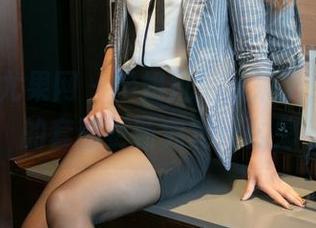 UGirls尤果网 – 学姐风范又来了,沈诺馨的套图更新究竟什么鬼