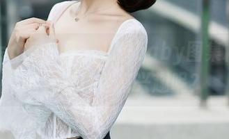 Xiuren秀人网 – 七米baby图集精选，谁会对白色有兴趣呢？