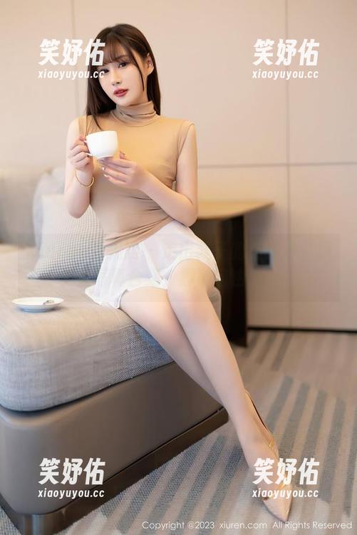 Xiuren秀人网-刘婷婷 Xiuren秀人网 - 走出鞋子的刘婷婷:裸足写真合集,脚丫自由行!