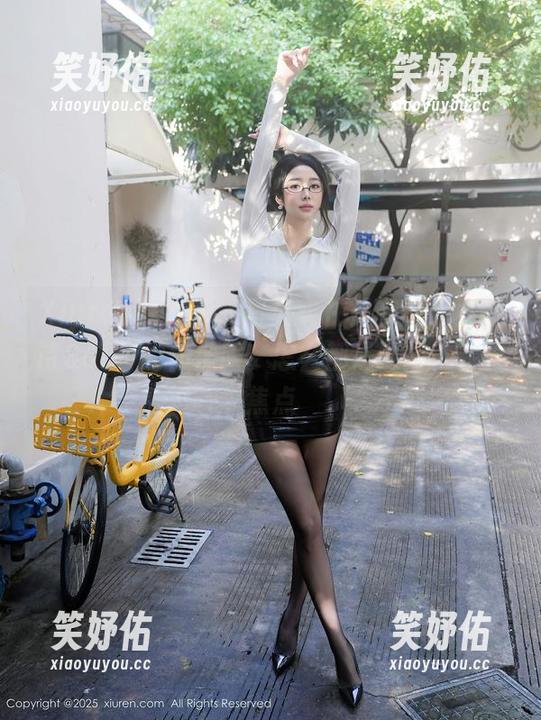 Xiuren秀人网-夏诗诗Sally Xiuren秀人网 - 写真实在是有毒,夏诗诗Sally的体操服,怎么都是值得一看的焦点