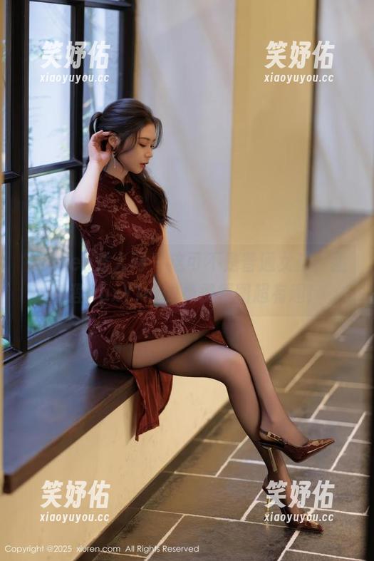 Xiuren秀人网-孟狐狸FoxYini Xiuren秀人网 - 这可不是普通女孩,孟狐狸FoxYini的免费原图超有趣!