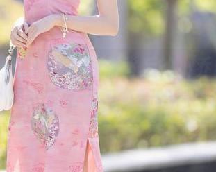 Xiuren秀人网 – 眼镜背后的小乔babyb，带你观看这包有趣的视角！