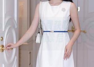 Xiuren秀人网 – 免费获取小泡芙winna的“美足”作品，阅读后可能会眼馋哦！