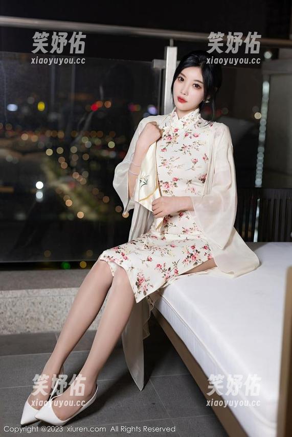 Xiuren秀人网-林文文 Xiuren秀人网 - 林文文的无圣光图集——御姐,额,在哪里找人聊天?