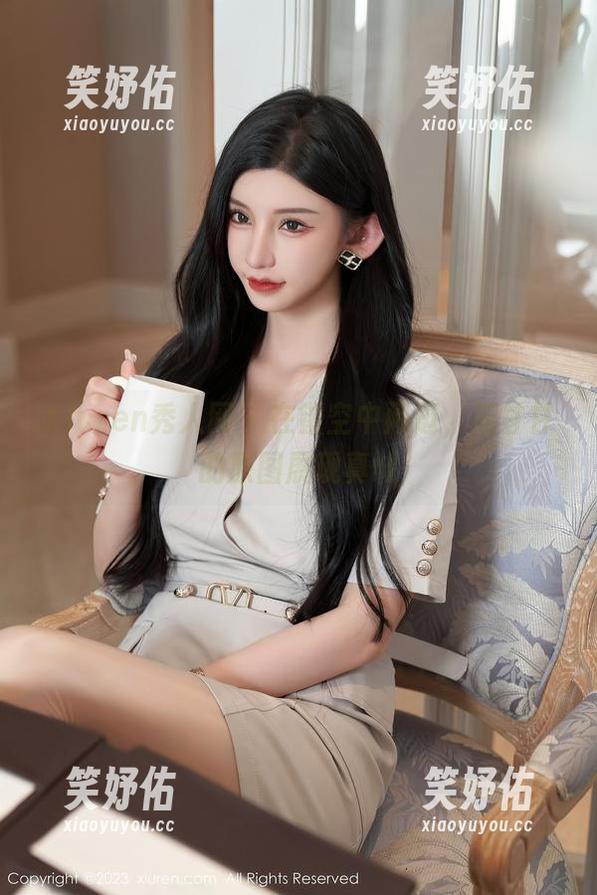 Xiuren秀人网-燕甘甘 Xiuren秀人网 - 在镂空中闲逛,燕甘甘的原图展现真诚