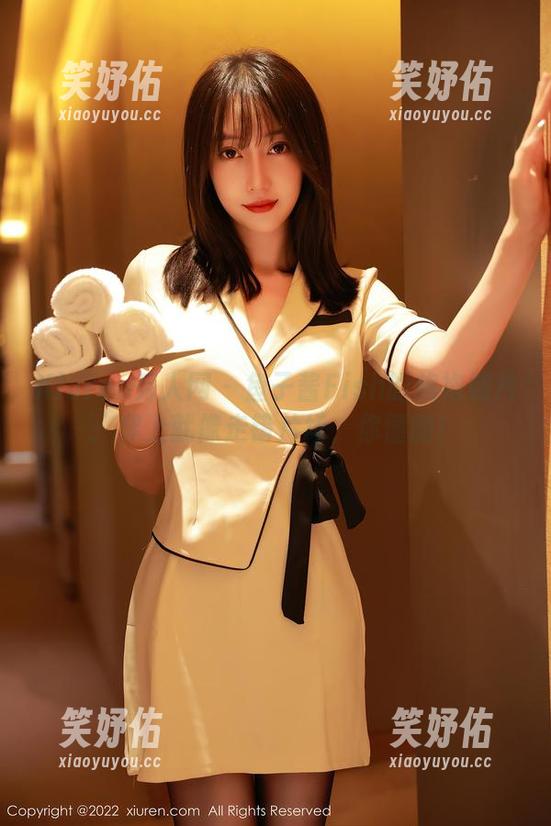 Xiuren秀人网-鱼子酱Fish Xiuren秀人网 - 鱼子酱Fish的旗袍照片:穿上就像走错片场,你懂的!