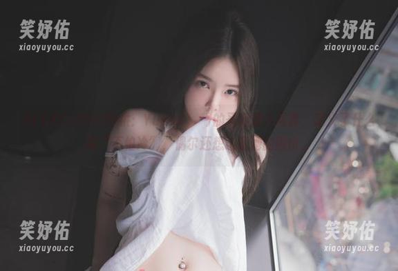 PEEKCLOUD特供：Yuka(유카)的圣诞双人写真，定义了什么叫“不怕冷”，偶尔还想认识她的围巾。