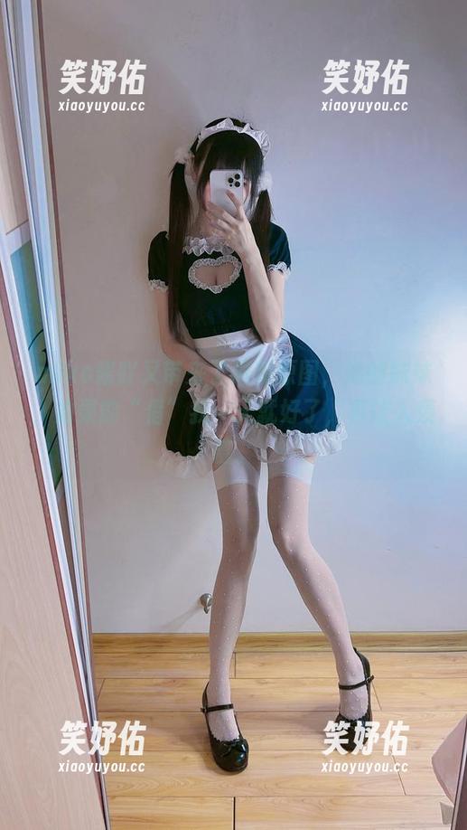 miko酱吖 miko酱吖又带来了最新原图,她的妹妹,如果能“借”我一天就好了,真让人羡慕。