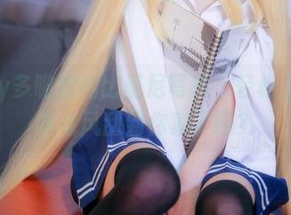 sally多啦雪的比基尼写真,轻松上线,龙卷风刮到你家了吗?