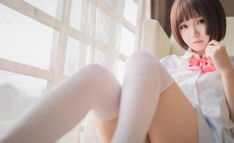 高清图册里的yoko夏宅美脚，怎么能这么完美，让人遐想。