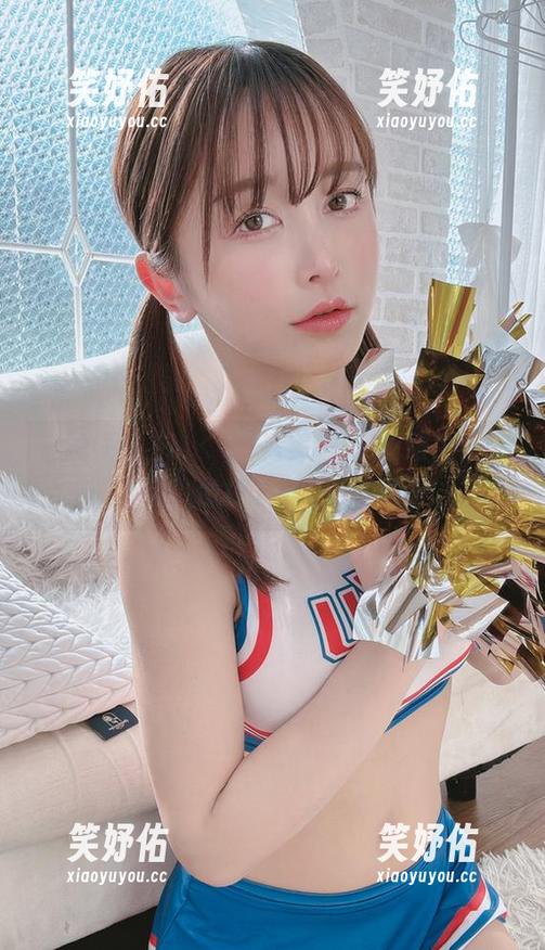 私拍探戈，いくみ(育美)在护士服中优雅晃动，像极了不经意的偶遇