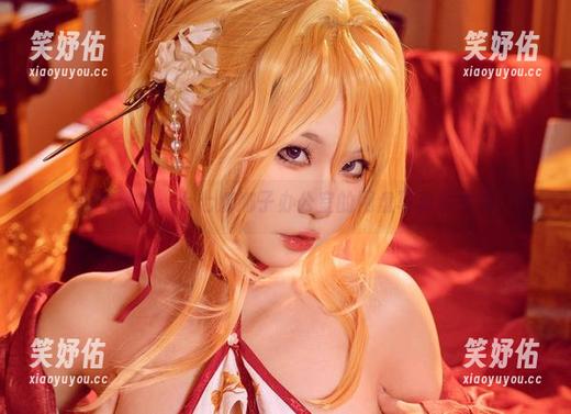 七七娜娜子 闪亮登场:七七娜娜子办公室的网盘写真杂货铺