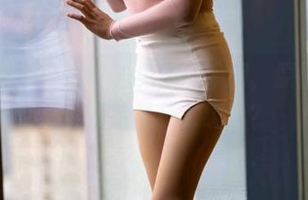 丽柜 – 不可思议的兔子水手服,原图分享,这到底是什么组合?