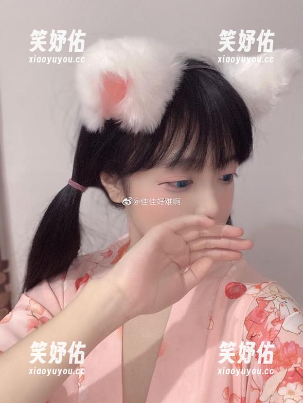佳佳好难啊 坐不下的桌子,佳佳好难啊的秘书合集里透出一丝甜蜜