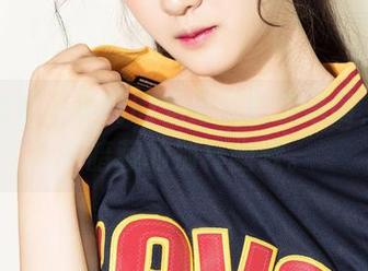 克拉女神 – 小韩的无圣光撂脚指南,图集中暗藏的别样幽默。