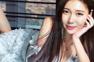 克拉女神 – 看着熙妍的粉色图片,才意识到自己一直活在灰色调里,波澜岂能不惊?