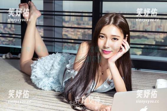 克拉女神-熙妍 克拉女神 - 看着熙妍的粉色图片,才意识到自己一直活在灰色调里,波澜岂能不惊?