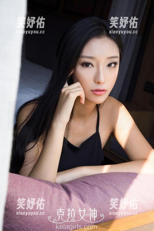克拉女神-瑞莎 克拉女神 - 办公室里也能拍出好看的壁纸,瑞莎,你这是怎么做到的?