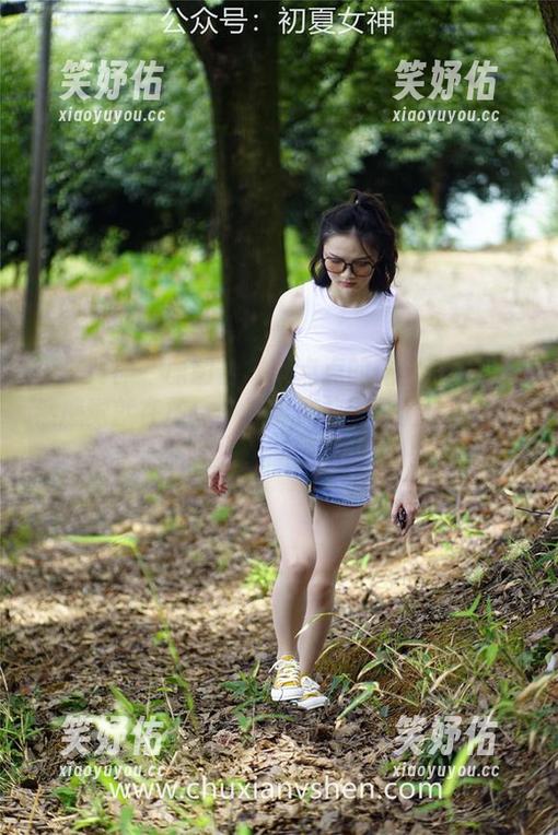 初夏女神-点点 初夏女神 - 原图合集:点点的休闲假日。虽然感觉就在放空,其实灵魂早已游向热带海岛吧。