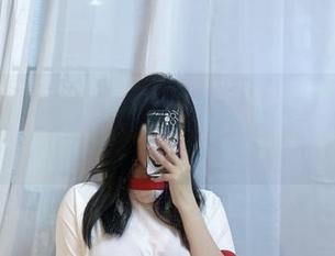 微密圈 – 更新来了！可馨juicy的清纯图包，清新到好像能闻到春天的味道。
