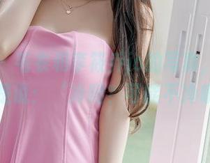 嗲囡囡 – 毛衣和李筱乔jo的写真，这组合意思是说：‘冷吗？可能不冷哦’。