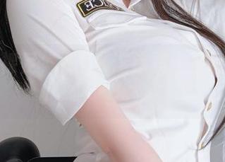美图加裸足，女主K这路线也太别致了吧？