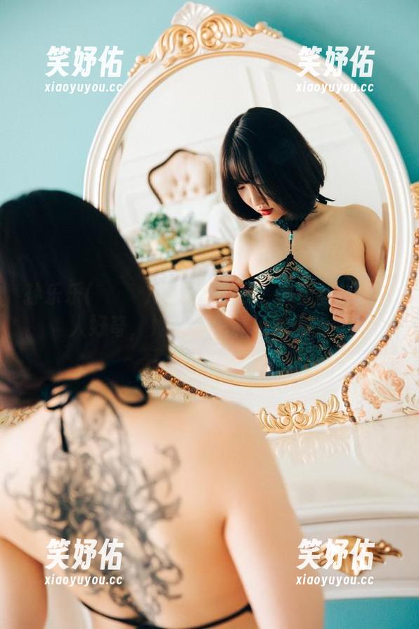孙乐乐(손예은)的美图更新！裤里丝搭配让人好奇，她又要怎样玩转时尚？