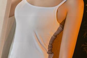 尤果网 – 谭晓彤这组透明写真，有时候让我觉得她就在我眼前走过。