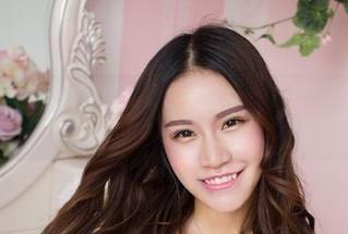 尤物馆 – baby贝贝的黑丝，精选图包里看个不断，谁来帮我擦眼睛！