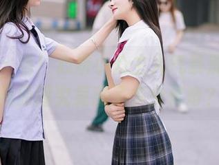 尤蜜荟 – 看！心妍小公主人气暴涨，水手服原图究竟藏了多少传奇？