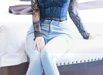 尤蜜荟 – 感叹,菲儿beauty的油亮在线美图,是不是加了高光呢?
