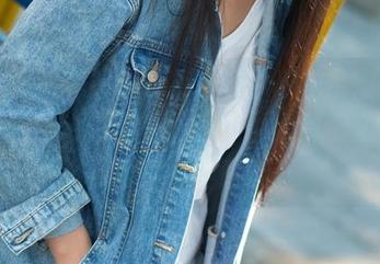 推女郎 – 美图？哪儿有比“哈尼宝宝”和她的镂空更值得一赞的？中间那个空档，看得我心神荡漾。
