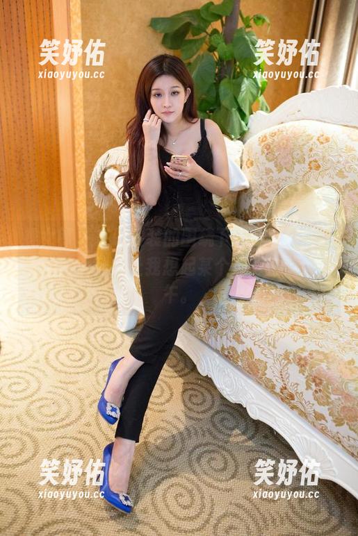 推女郎-王馨瑶 推女郎 - 在职业装的围绕下,王馨瑶的这个图片系列总让我想起某个周五的悠闲下午。