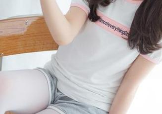 高清图库在手,森萝财团的“20D肉丝袜踩物”——从未想象过的袜子魅力展现!