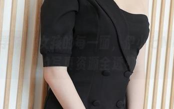 模范学院 – 女孩的每一面,伊小七MoMo的写真资源全透视