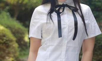 模范学院 – 游泳季节到了,李颖煊baby的图包里泳装福利满满!觉得这自信就像一股清泉…