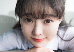 波萝社 – 被Suki朱忆音的瑜伽图包吸引，下载就好，姿势？那就留给更专业的人吧！