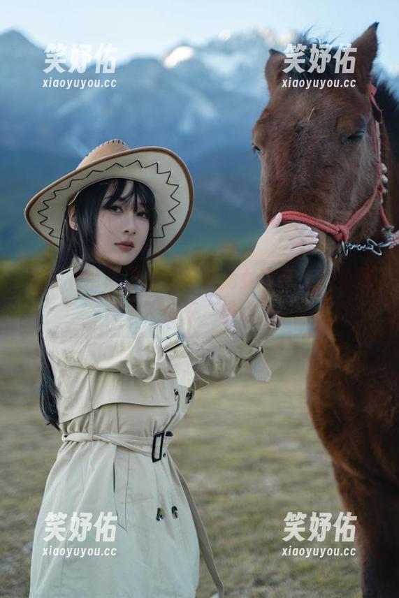 浅安安 浅安安带来了成都漫展兔女郎系列,免费照片等你来“挑逗”!