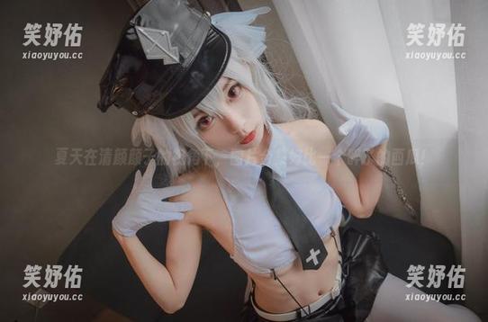 清颜颜子 夏天在清颜颜子的视角下,图片合集好比一个醉了的西瓜!